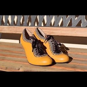 Anthropologie poetic license 39.5 shoes